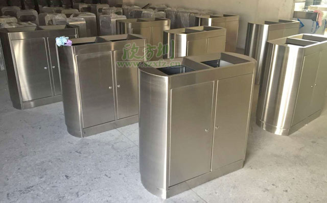 蘇州商貿(mào)城不銹鋼垃圾桶廠家品質有保障