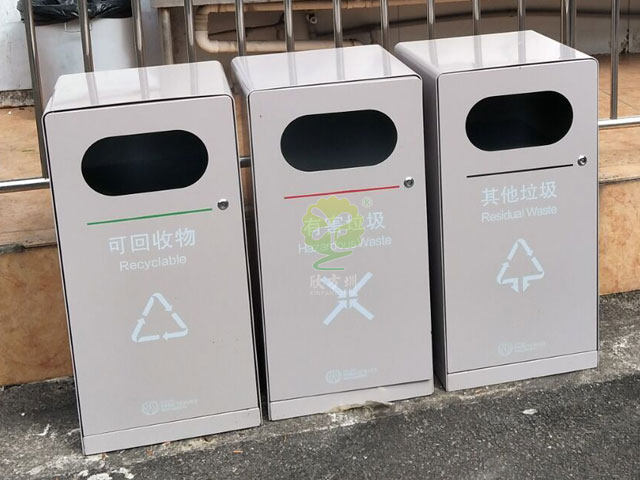 深圳公園不銹鋼噴塑組合分類(lèi)垃圾桶